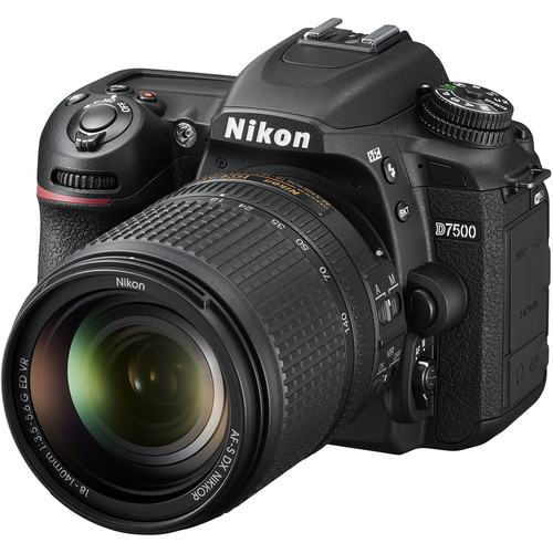 Nikon D7500 DSLR com lente 18-140mm