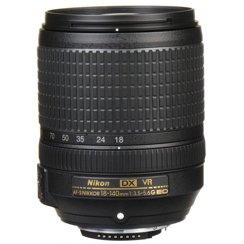 Lente Nikon AF-S DX 18-140mm f/3.5-5.6G ED VR